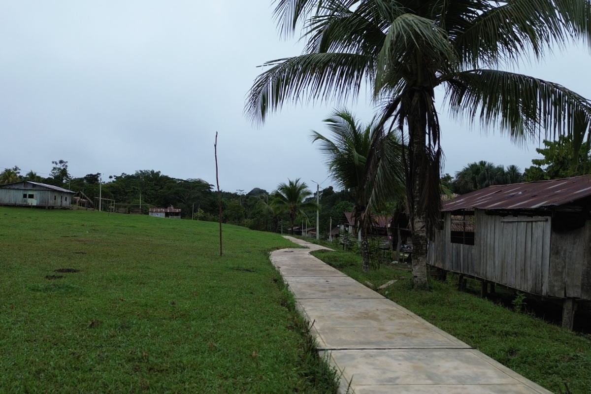 Pista-Peatonal-en-Libertad-Río-Curaray-03